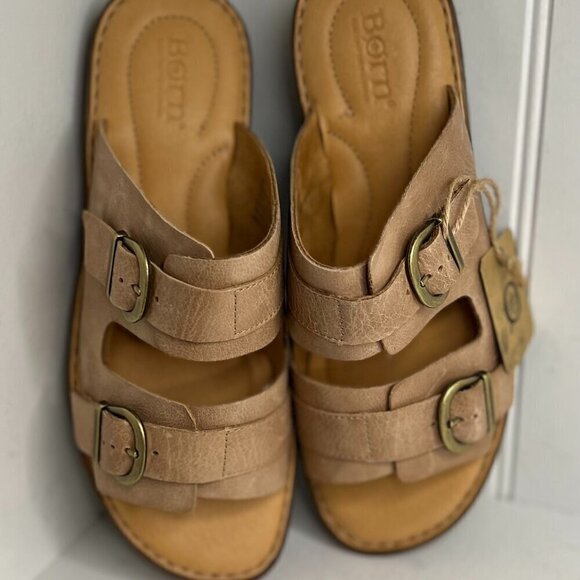 Born Shoes - BORN Henna Leather Comfort Sandals in Natural Size 9